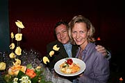 Frank und Andrea Waldecker präsentieren "Flying Tortellini (Foto: Martin Schmitz)
